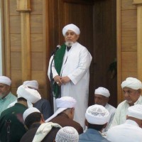 تعالوا بنا نجتمع وحدة قلوب وقدوة محبوب