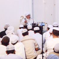 من مهمات العصر الراهن تبديد حيرة الشباب ومساعدتهم في معالجة سلبيات المرحلة