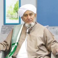 المرأة  المسلمة بين الاستهداف والاستخفاف