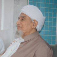 مصدر السعادة في تطبيق شعائر الله